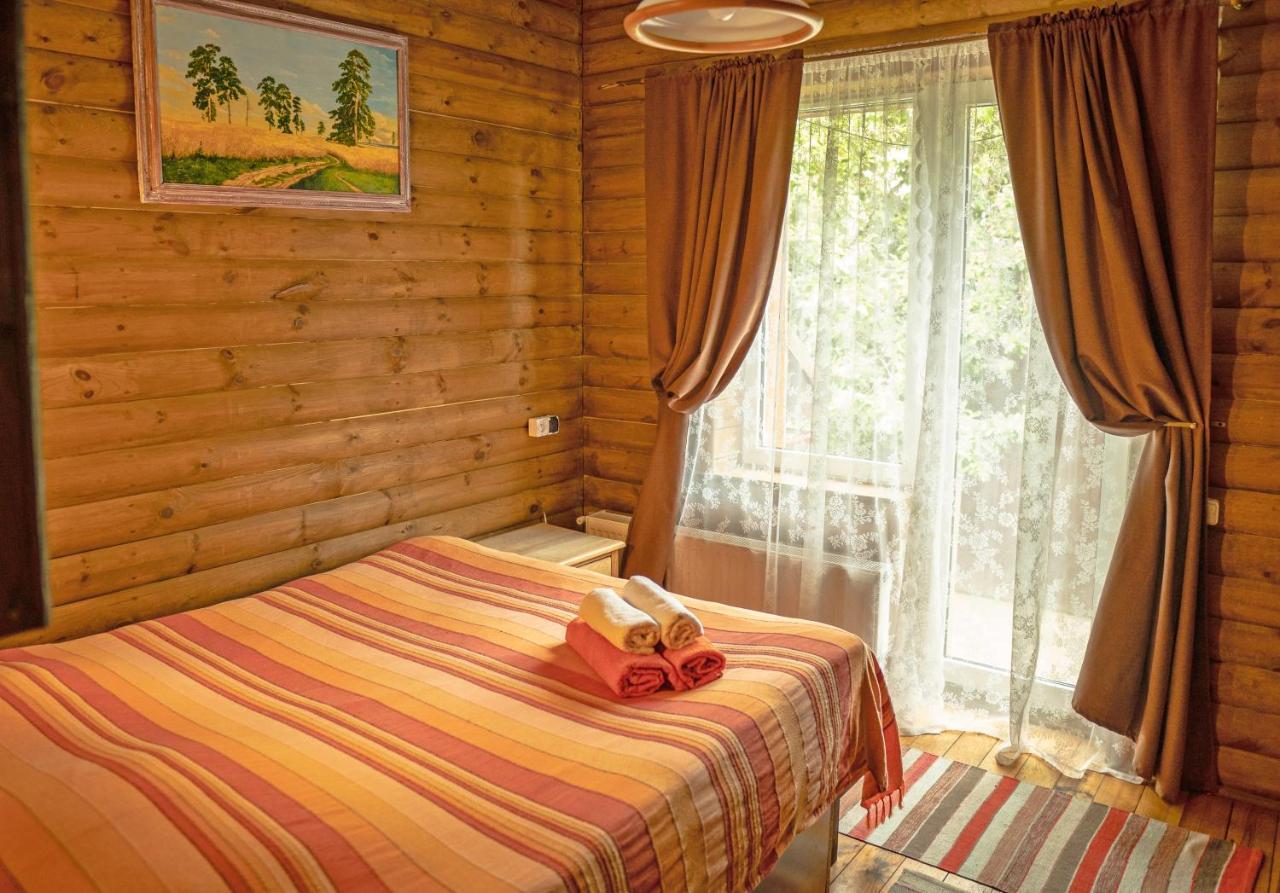 Usadba Belovezhskoye Pomestye Hotel Kamenyuki Kültér fotó