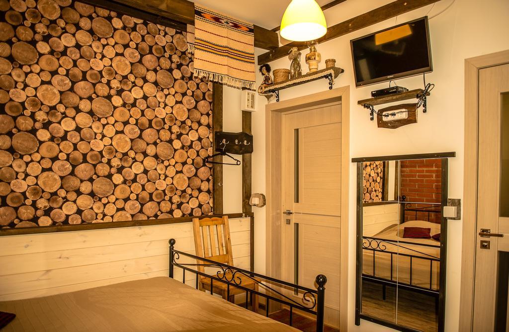 Usadba Belovezhskoye Pomestye Hotel Kamenyuki Kültér fotó